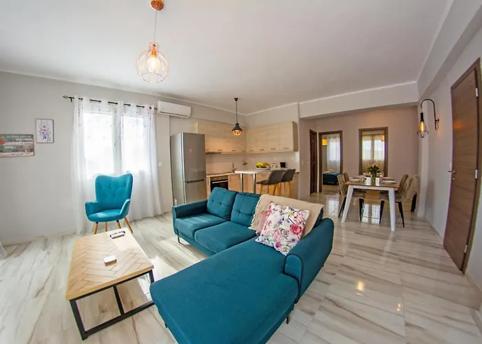 Lydia\'S Apartments